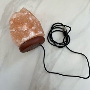 Mini salt lamp